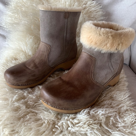 Dansko Bettie Boot shearling lined-- Like New - Picture 2 of 8